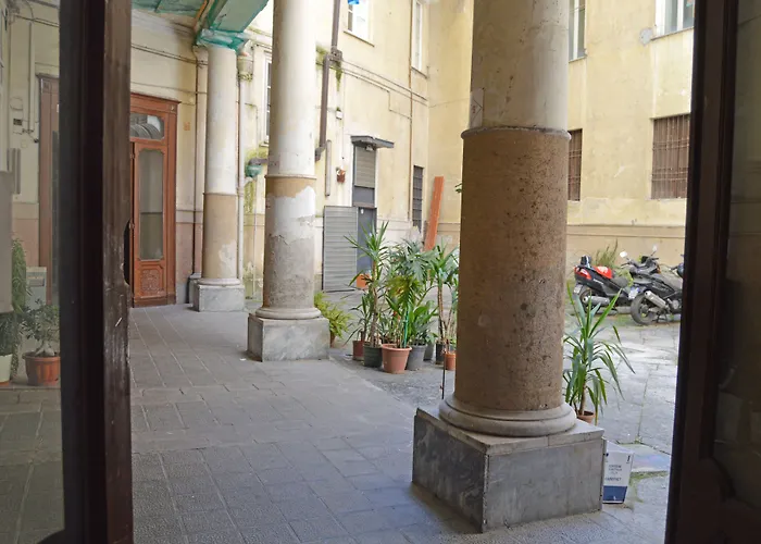 B&bcentral Station לינה וארוחת בוקר נאפולי