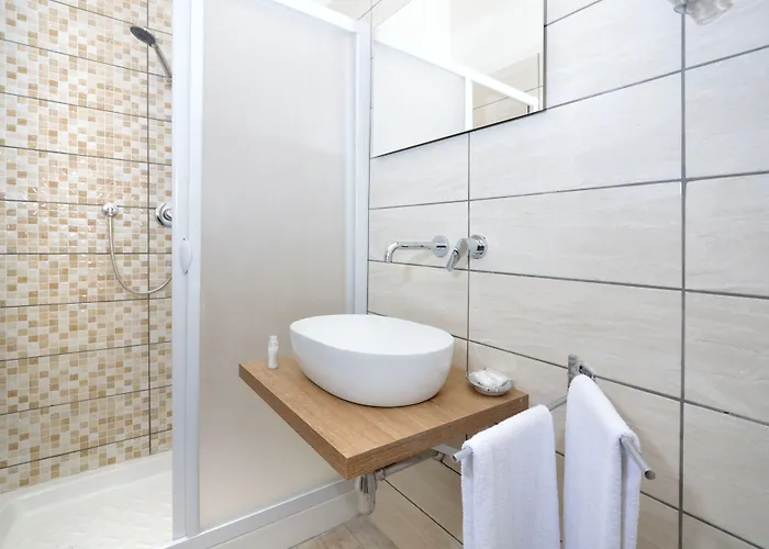 B&bcentral Station לינה וארוחת בוקר