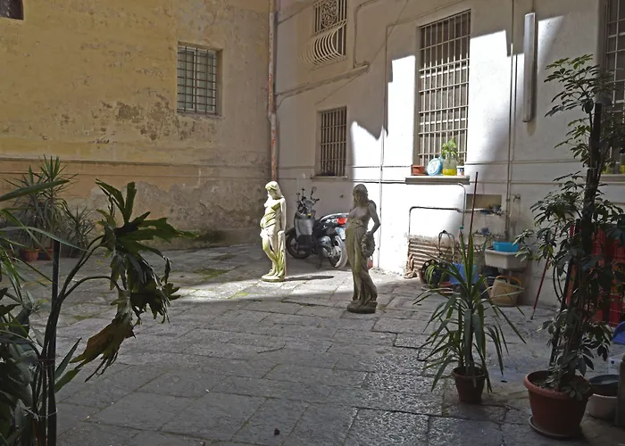 B&bcentral Station לינה וארוחת בוקר 3*