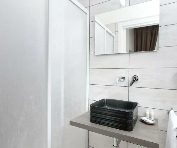 B&bcentral Station 3*