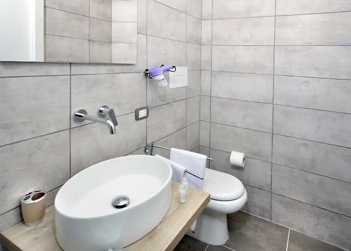 B&bcentral Station לינה וארוחת בוקר