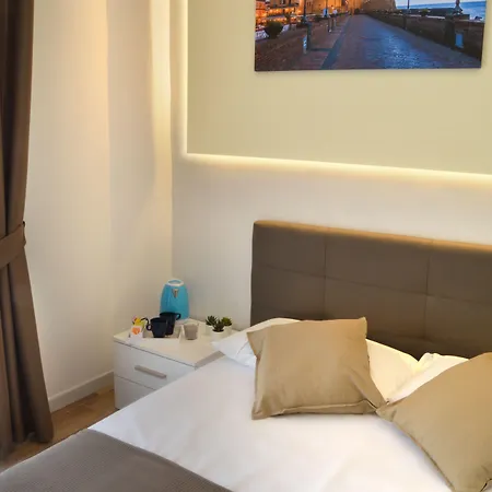 B&bcentral Station 3* Neapel