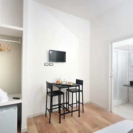 B&bcentral Station 3*