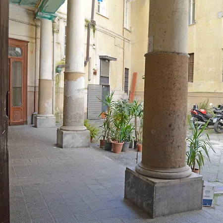 B&bcentral Station Bed & Breakfast Naples