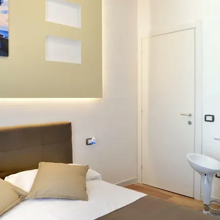 B&bcentral Station Nocleg ze śniadaniem 3*